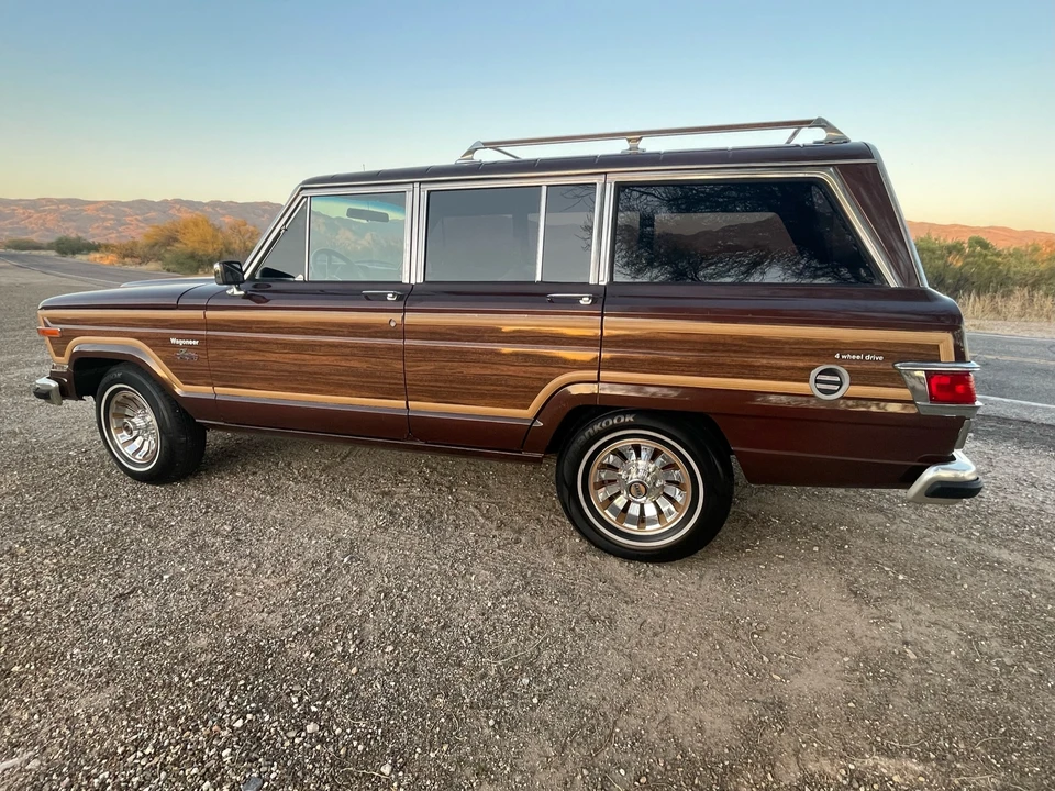 1982 Jeep SJ Wagoneer - Image 13 of 31