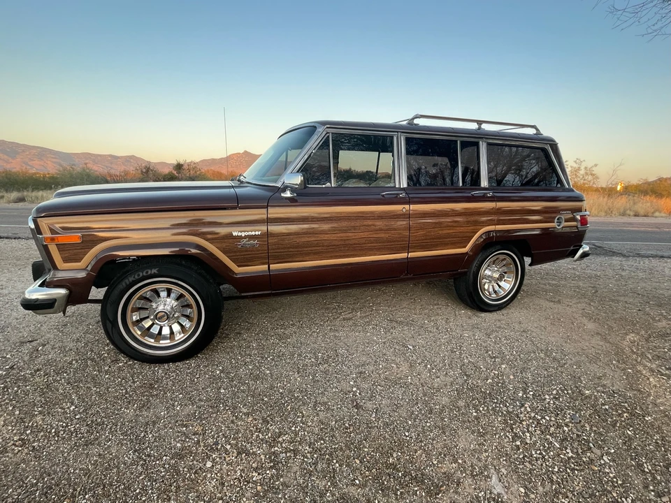 1982 Jeep SJ Wagoneer - Image 10 of 31