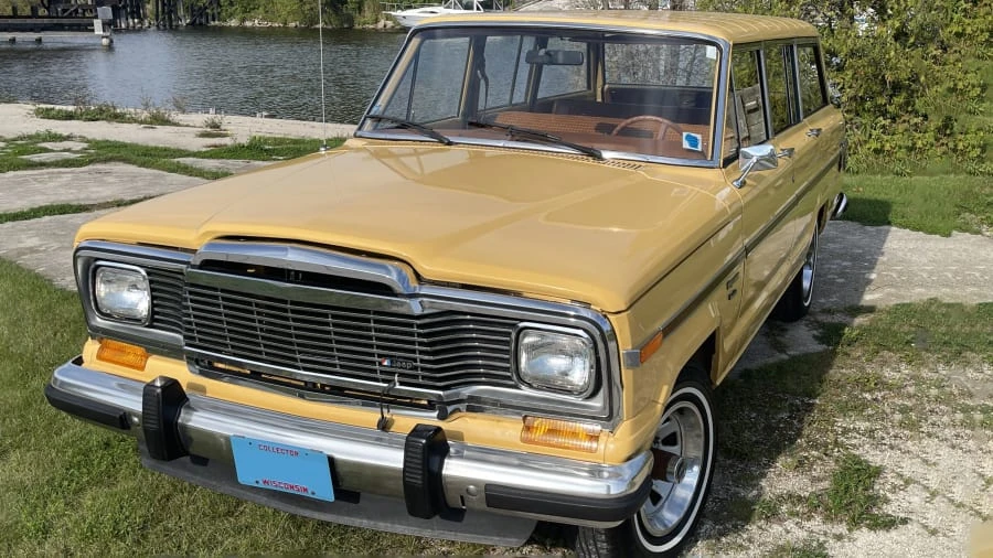 1982 Jeep SJ Wagoneer - Image 10 of 10