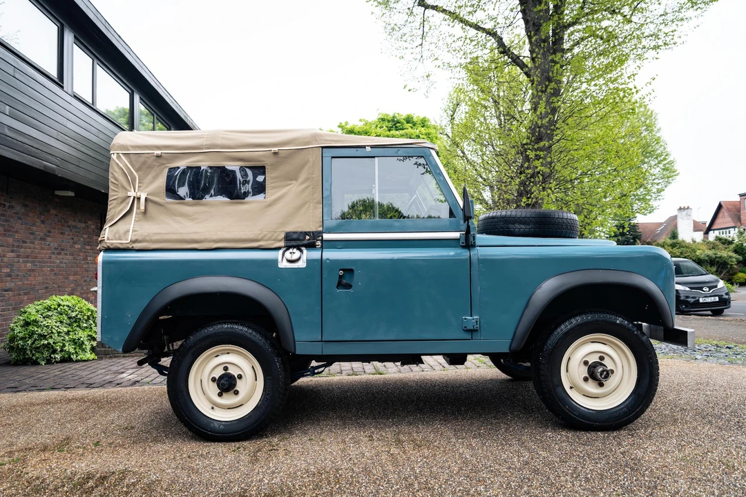 1982 Land Rover Series III 88 - Image 17 of 31