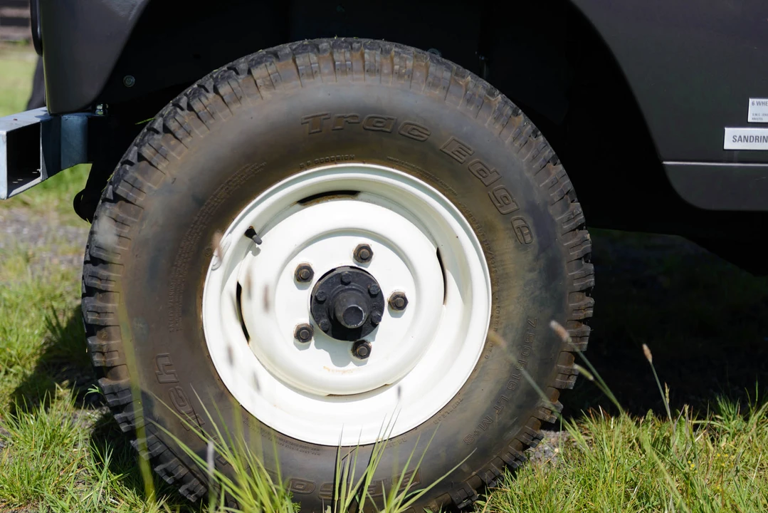 1982 Land Rover Series III 109 - Image 14 of 31