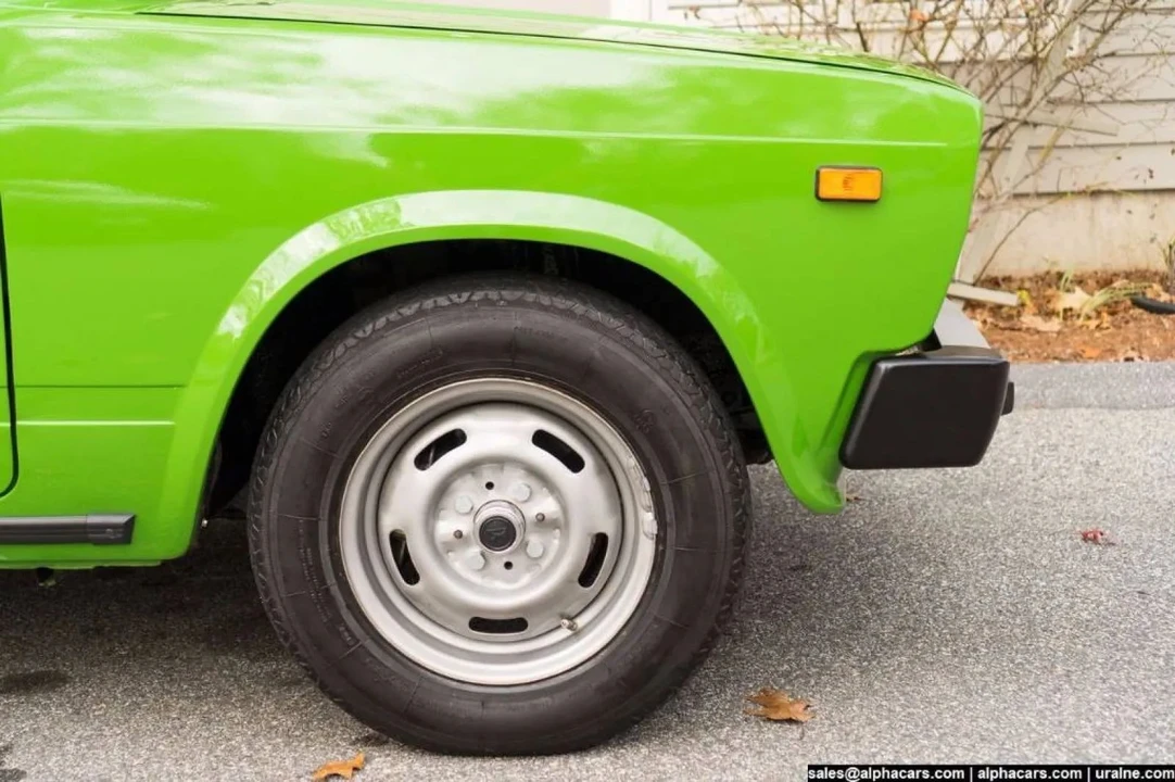 1982 Lada - Image 17 of 31