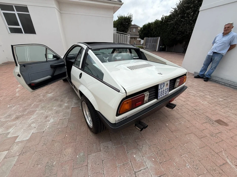 1982 Lancia Scorpion/Montecarlo - Image 20 of 30