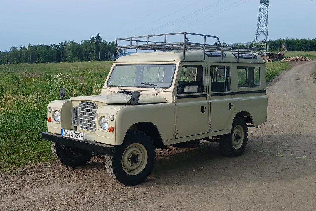1982 Land Rover Series III 109 - Image 3 of 31