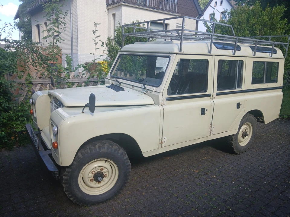 1982 Land Rover Series III 109 - Image 20 of 31