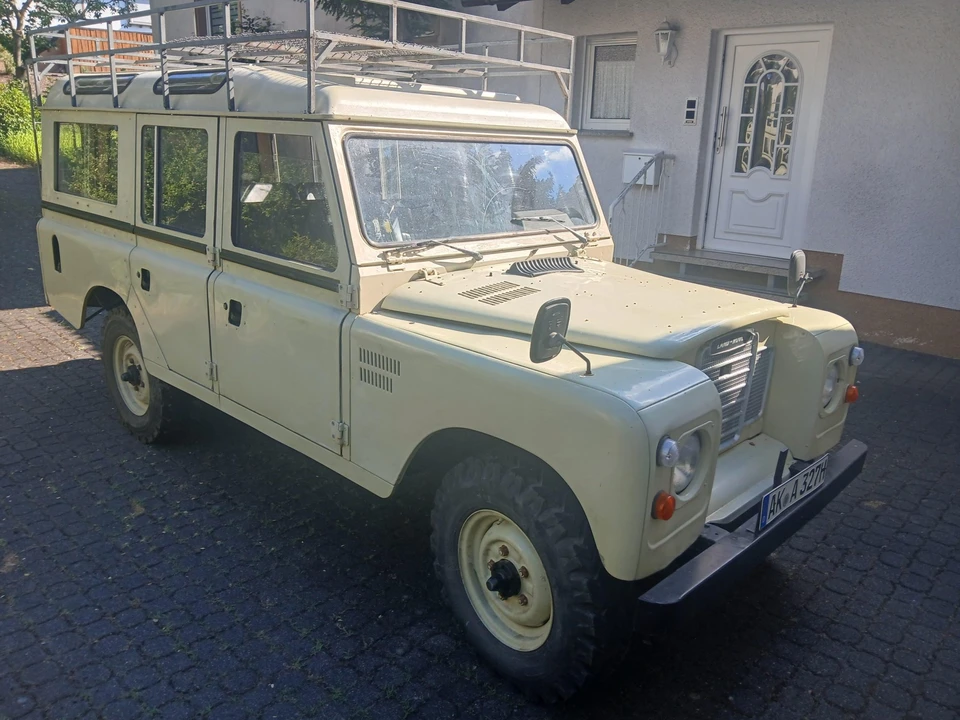 1982 Land Rover Series III 109 - Image 25 of 31