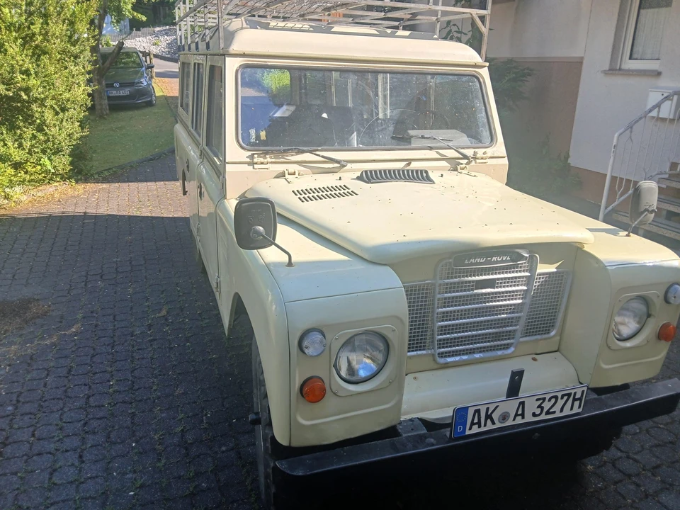 1982 Land Rover Series III 109 - Image 24 of 31