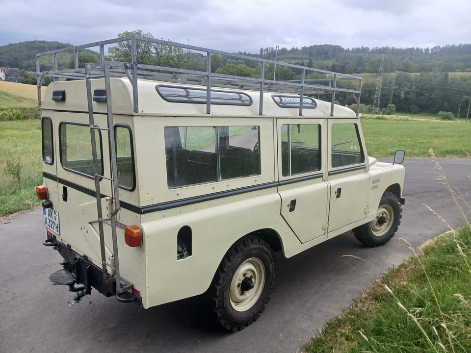 1982 Land Rover Series III 109 - Image 10 of 31
