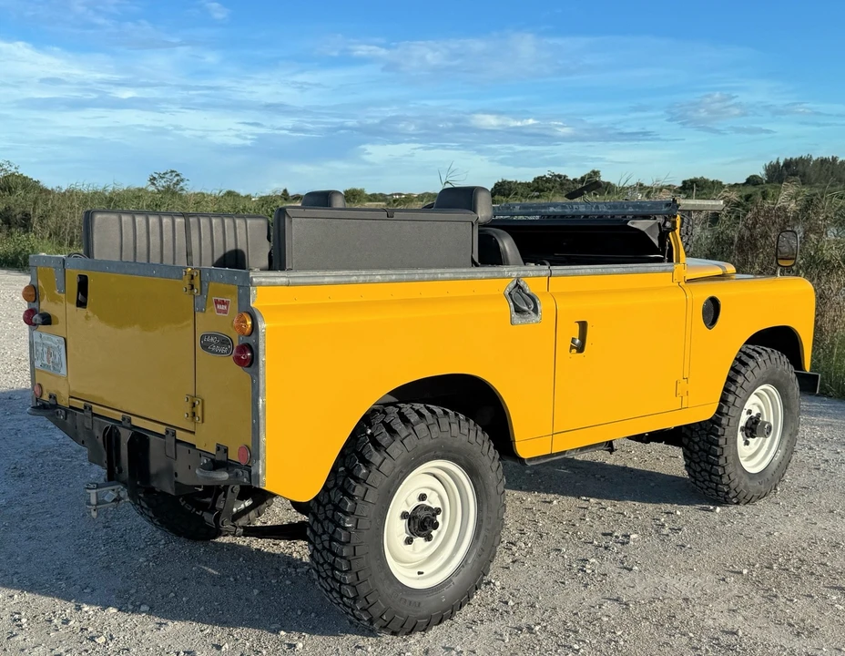 1982 Land Rover Series III 88 - Image 6 of 21