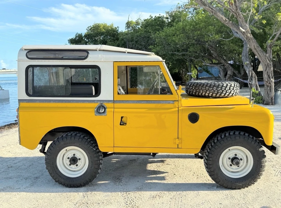 1982 Land Rover Series III 88 - Image 15 of 21