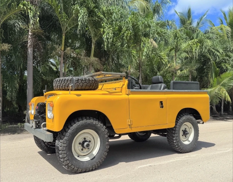 1982 Land Rover Series III 88 - Image 2 of 21