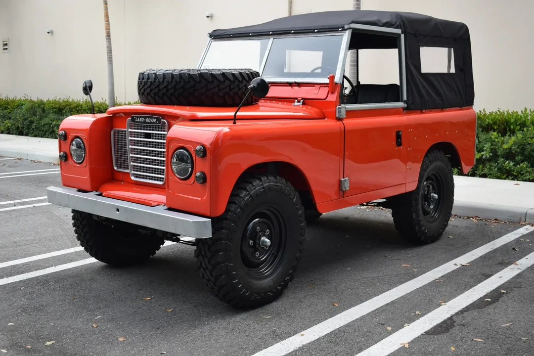 1982 Land Rover Series III 88 - Image 3 of 6