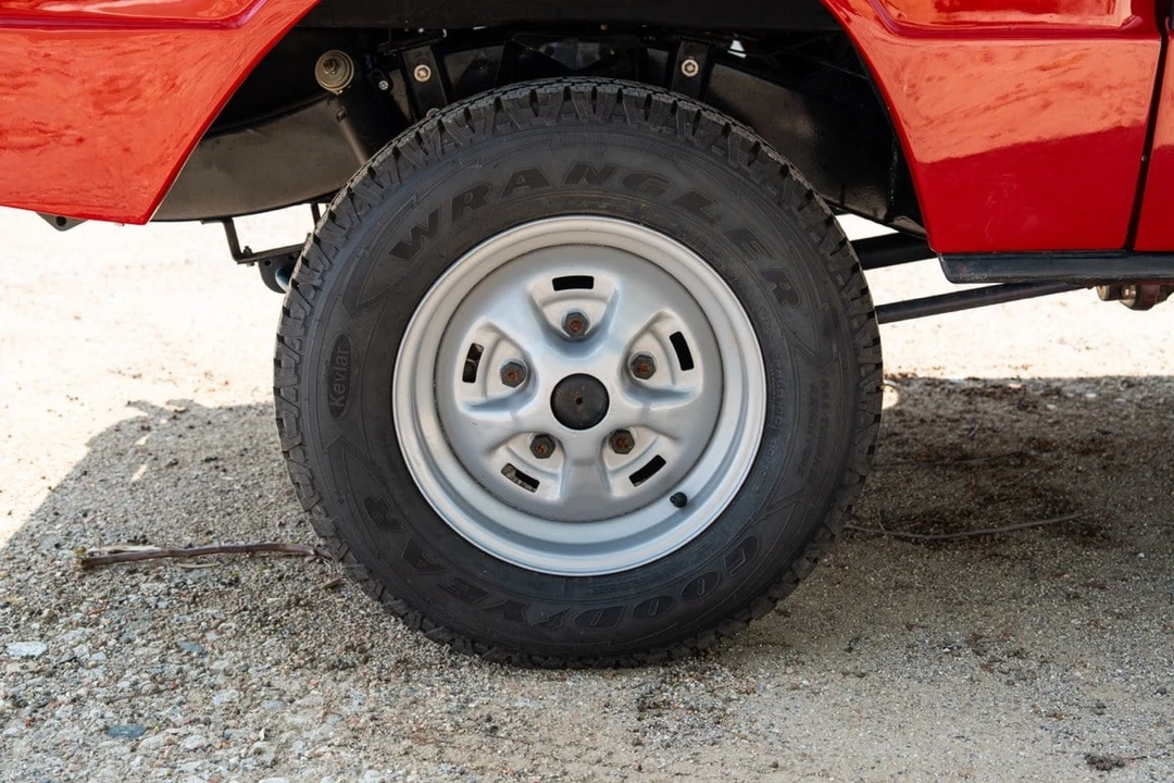 1982 Land Rover Range Rover Classic - Image 12 of 30
