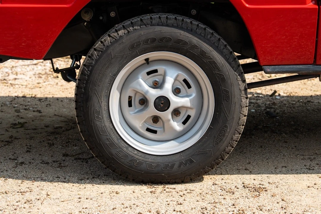 1982 Land Rover Range Rover Classic - Image 14 of 30