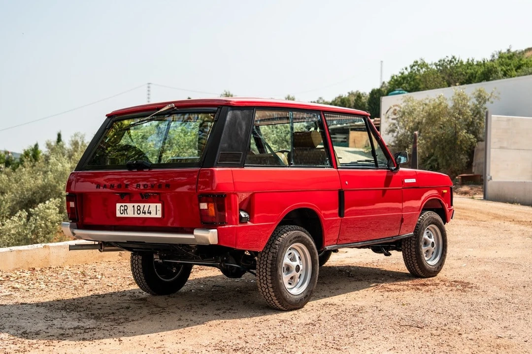 1982 Land Rover Range Rover Classic - Image 9 of 30