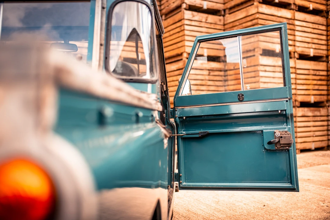 1982 Land Rover Series III 88 - Image 3 of 7