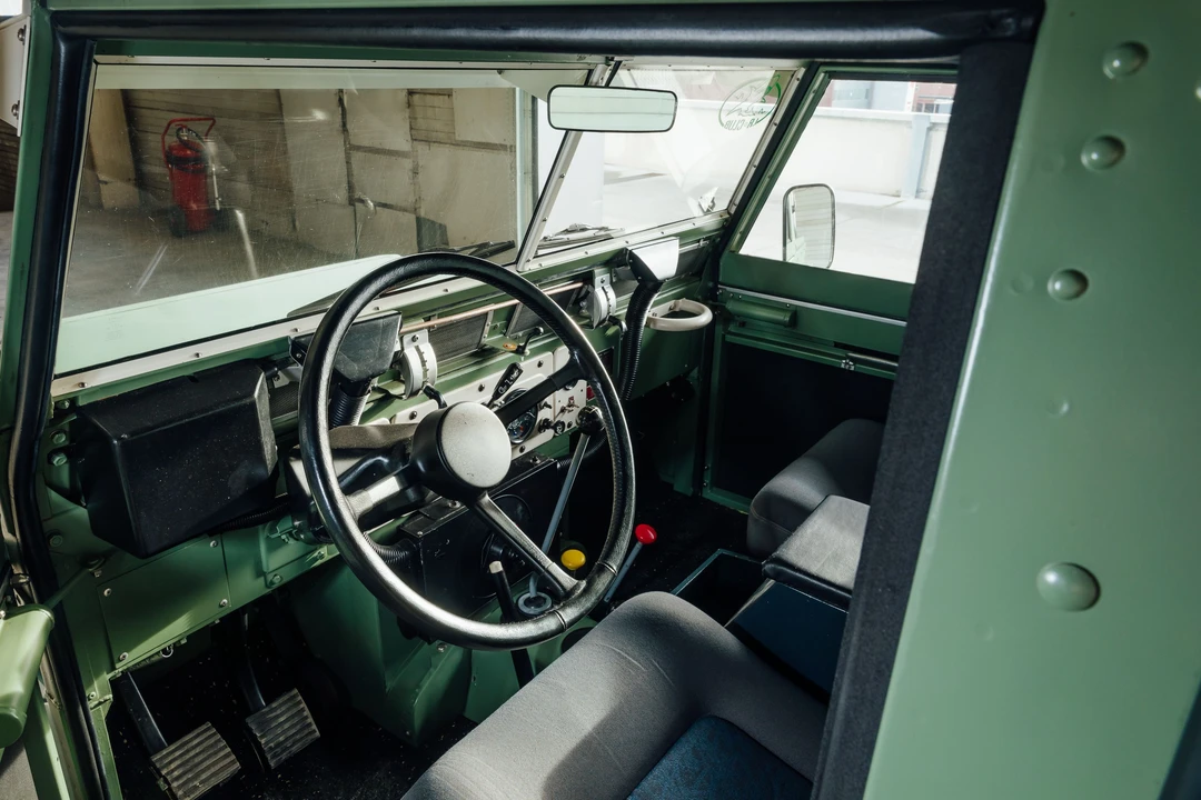 1982 Land Rover Series III 88 - Image 11 of 30