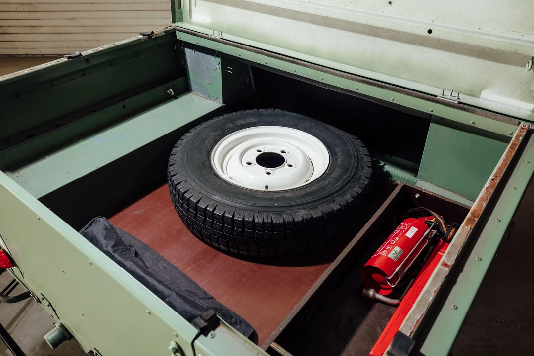 1982 Land Rover Series III 88 - Image 17 of 30