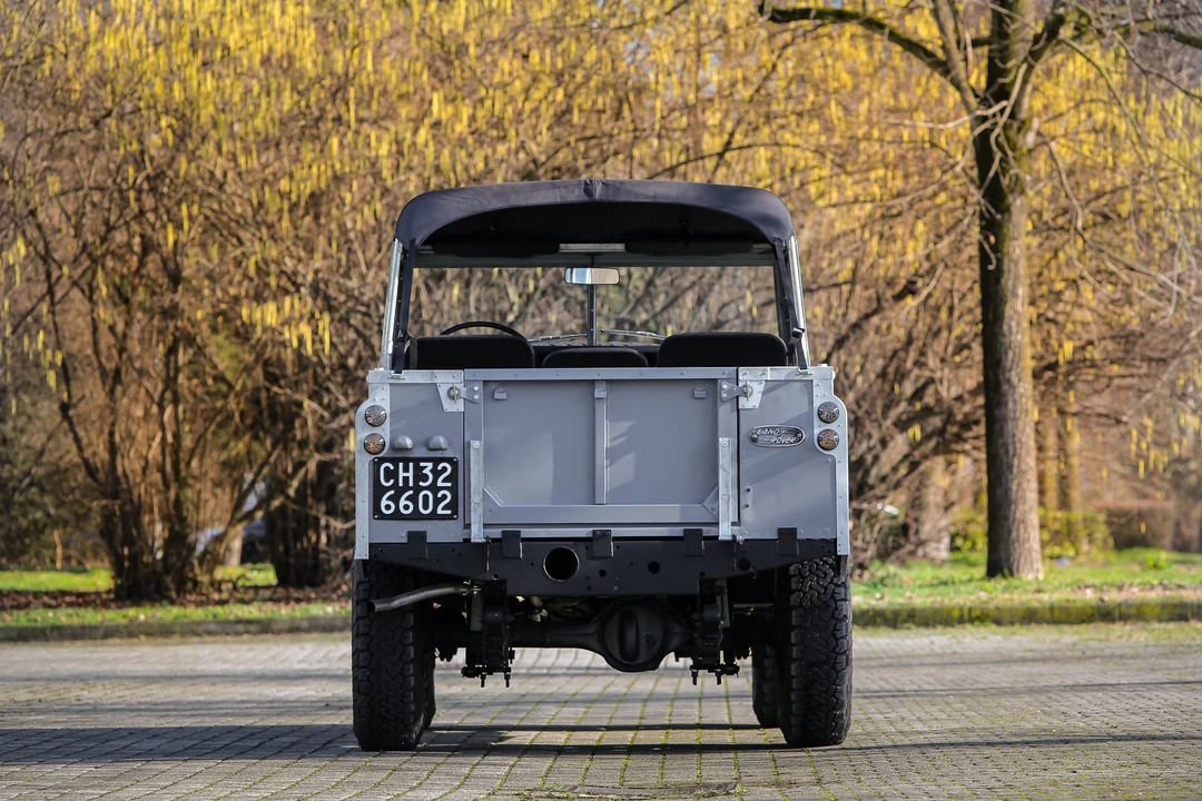 1982 Land Rover Series III 88 - Image 6 of 31