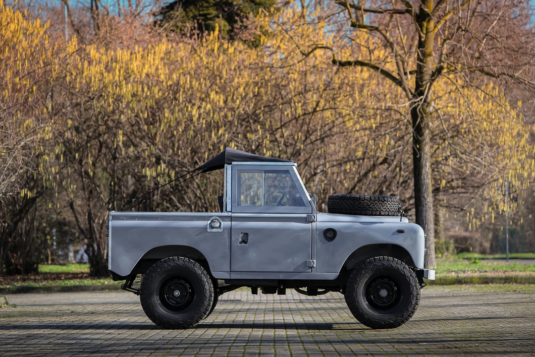 1982 Land Rover Series III 88 - Image 4 of 31