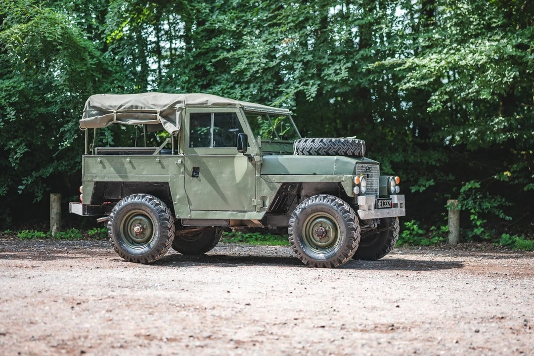 1982 Land Rover Series III 88 - Image 2 of 30