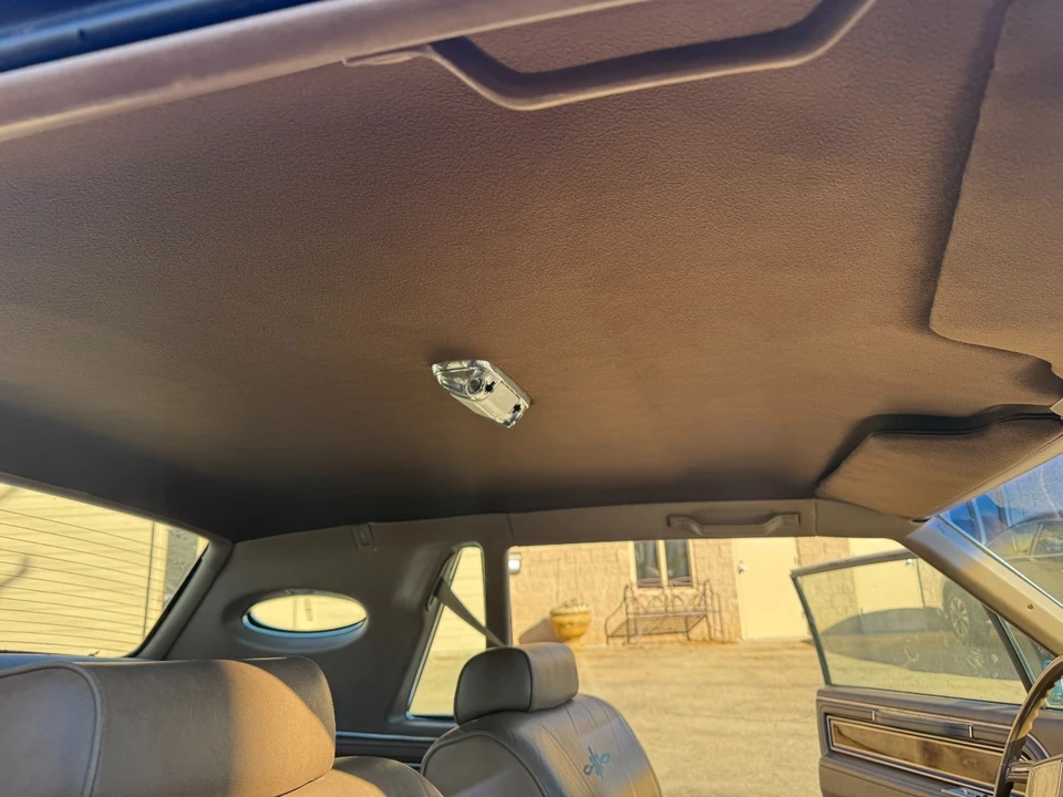1982 Lincoln Continental 7th Gen - Image 11 of 21