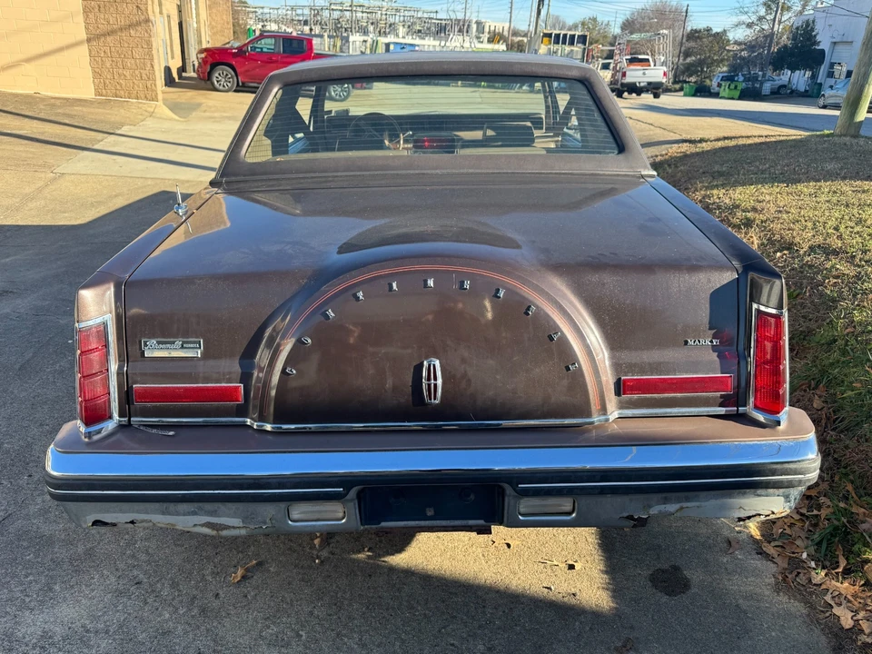 1982 Lincoln Continental 7th Gen - Image 6 of 21