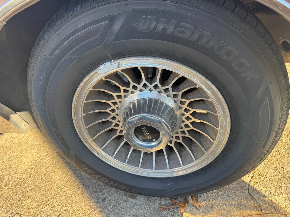 1982 Lincoln Continental 7th Gen - Image 21 of 21