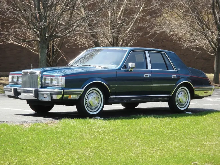 1982 Lincoln Continental 7th Gen - Image 2 of 2