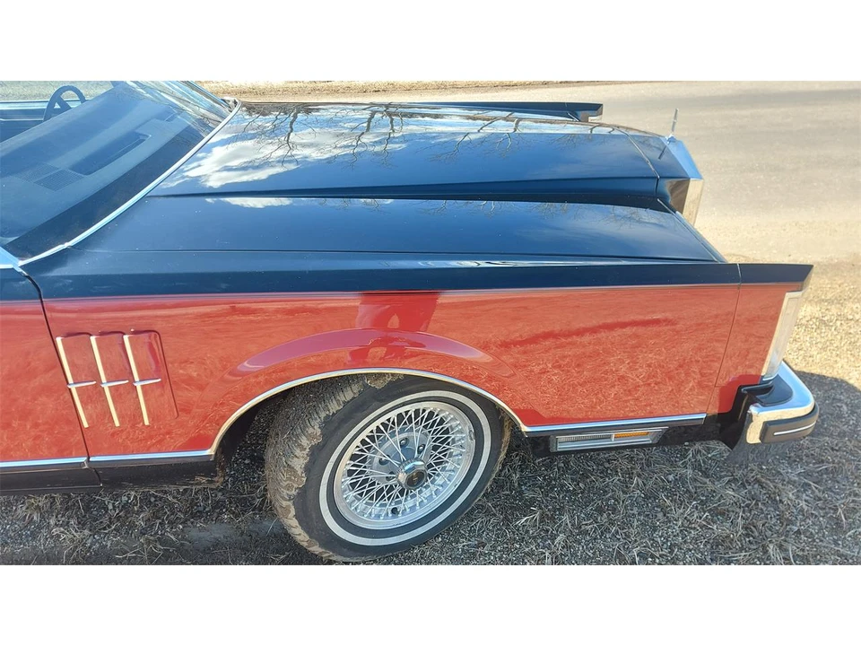1982 Lincoln Continental Mark VI - Image 16 of 31