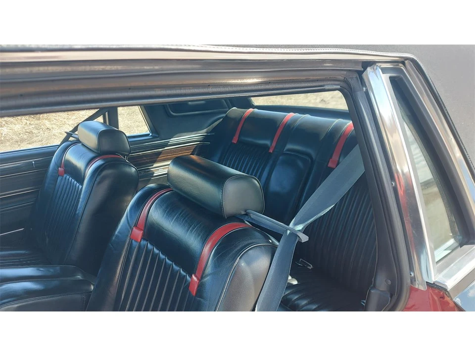 1982 Lincoln Continental Mark VI - Image 27 of 31