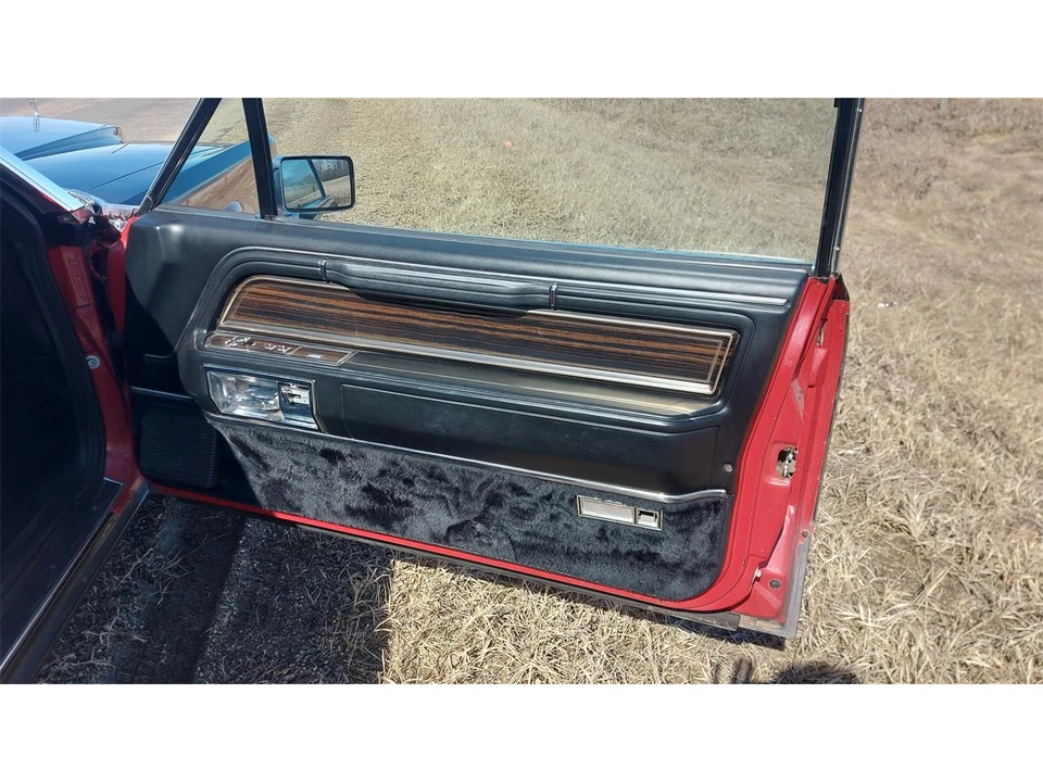 1982 Lincoln Continental Mark VI - Image 30 of 31