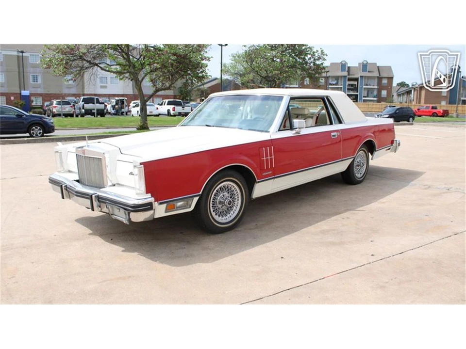 1982 Lincoln Continental Mark VI - Image 3 of 31