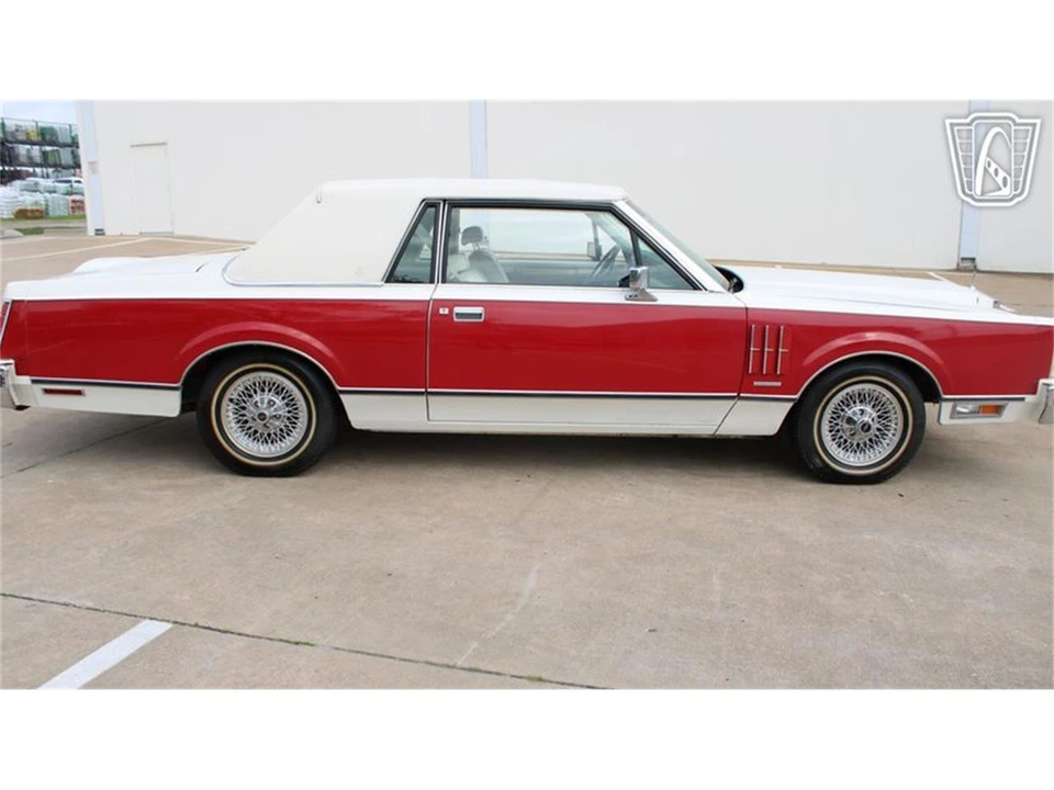 1982 Lincoln Continental Mark VI - Image 15 of 31
