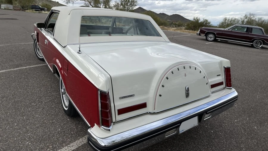 1982 Lincoln Continental Mark VI - Image 2 of 5