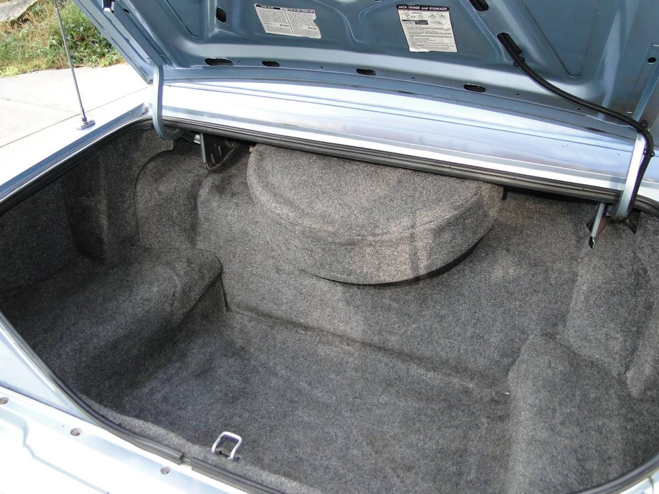 1982 Lincoln Continental Mark VI - Image 6 of 21