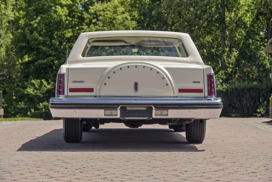 1982 Lincoln Continental Mark VI - Image 5 of 31