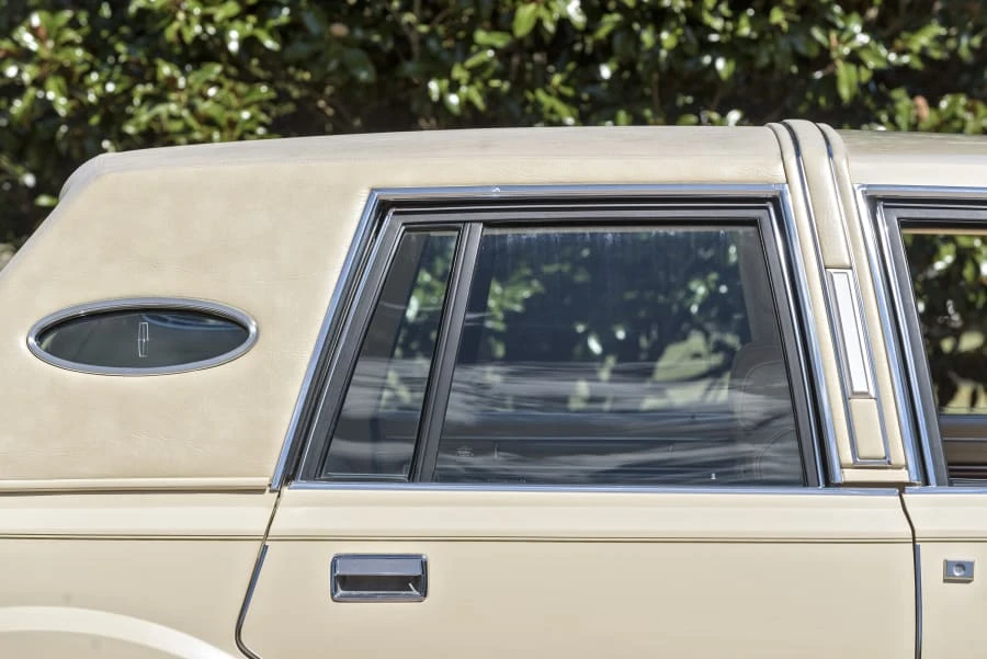 1982 Lincoln Continental Mark VI - Image 16 of 31