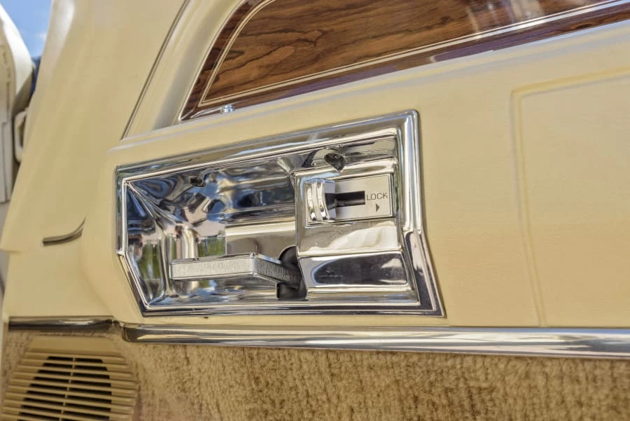 1982 Lincoln Continental Mark VI - Image 27 of 31