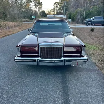 1982 Lincoln Continental Reserve Sedan 4D