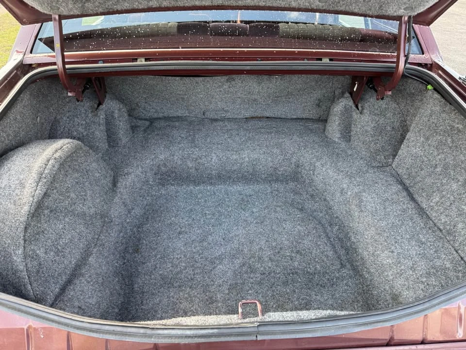 1982 Lincoln Continental 7th Gen - Image 12 of 12