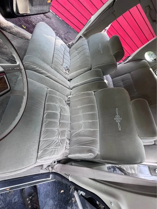 1982 Lincoln Continental 7th Gen - Image 14 of 15