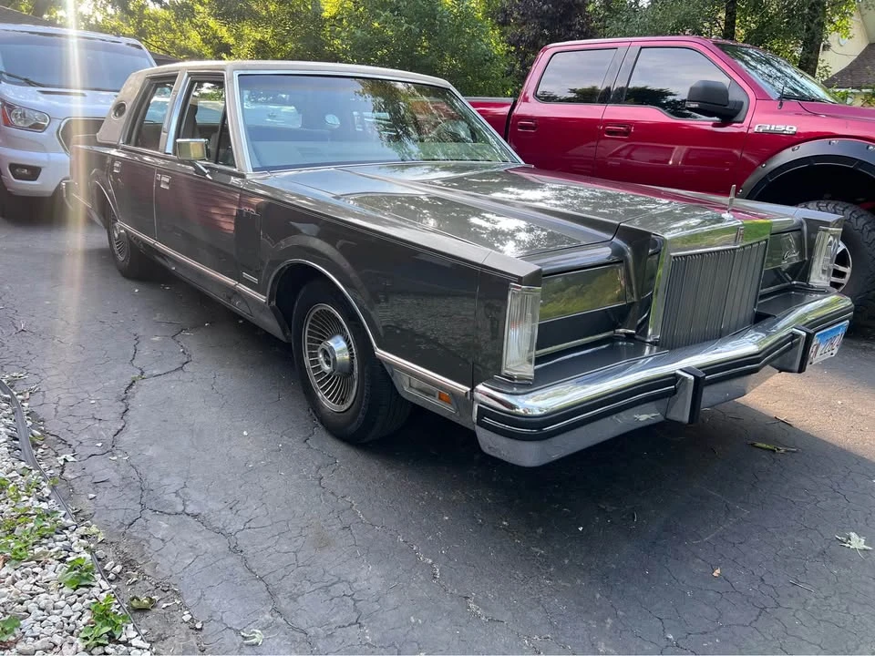 1982 Lincoln Continental 7th Gen - Image 3 of 15