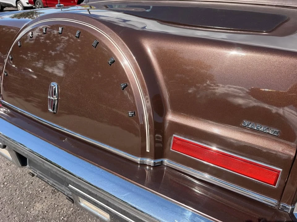 1982 Lincoln Continental Mark VI - Image 8 of 17