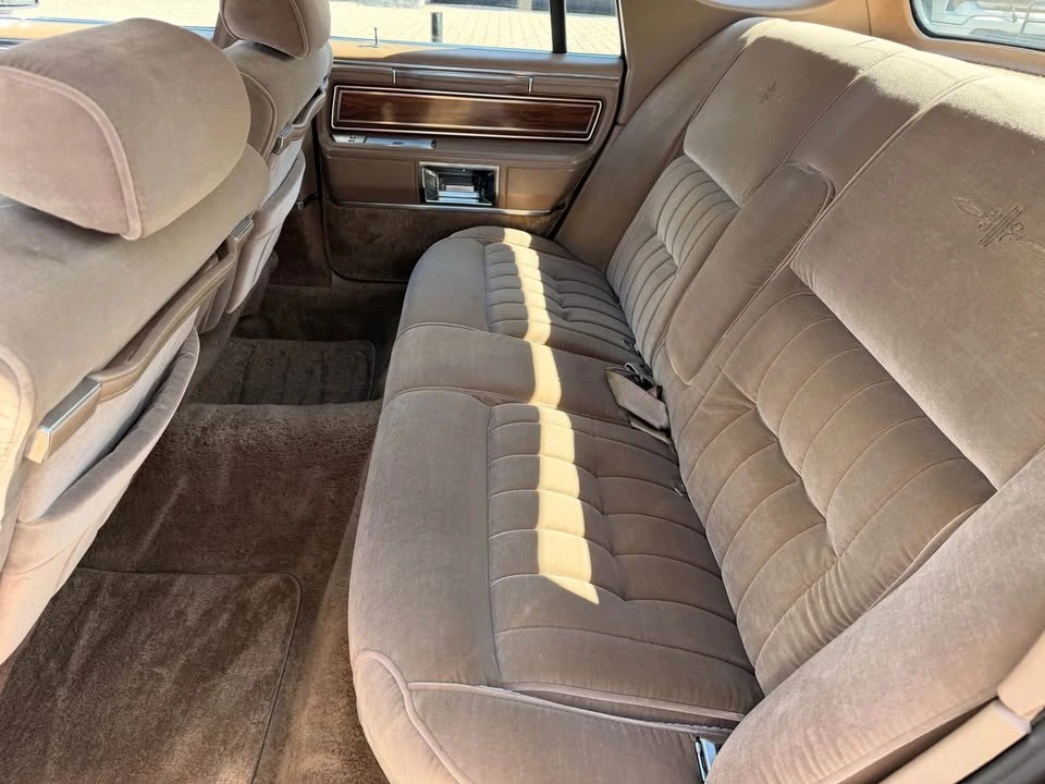 1982 Lincoln Continental Mark VI - Image 14 of 17