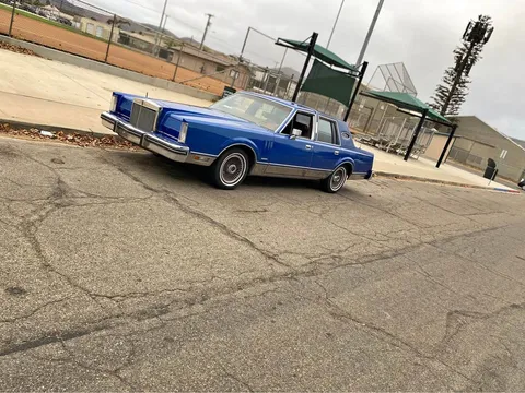 1982 Lincoln Continental Mark VII