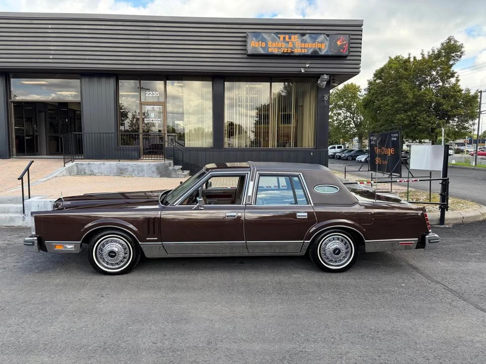 1982 Lincoln Continental Mark VI - Image 2 of 20