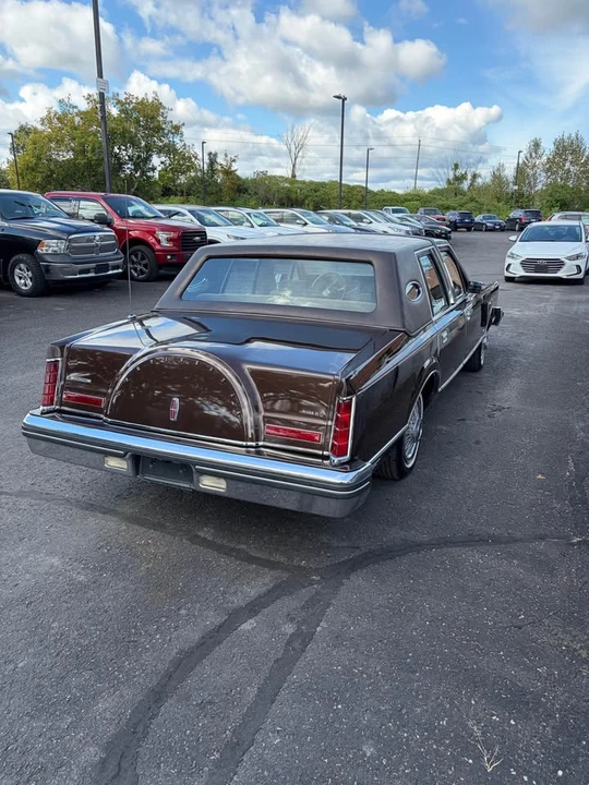 1982 Lincoln Continental Mark VI - Image 6 of 20