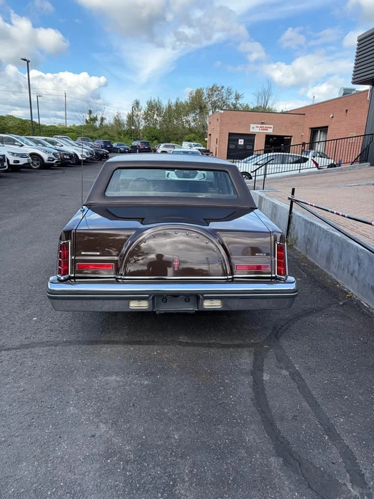 1982 Lincoln Continental Mark VI - Image 4 of 20