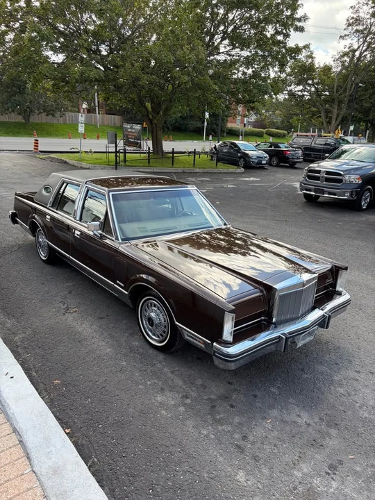 1982 Lincoln Continental Mark VI - Image 8 of 20